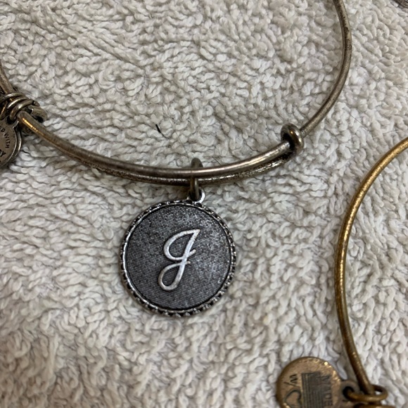 Alex And Ani Lot Of 10 Bangles 1 Cord - Picture 16 of 16